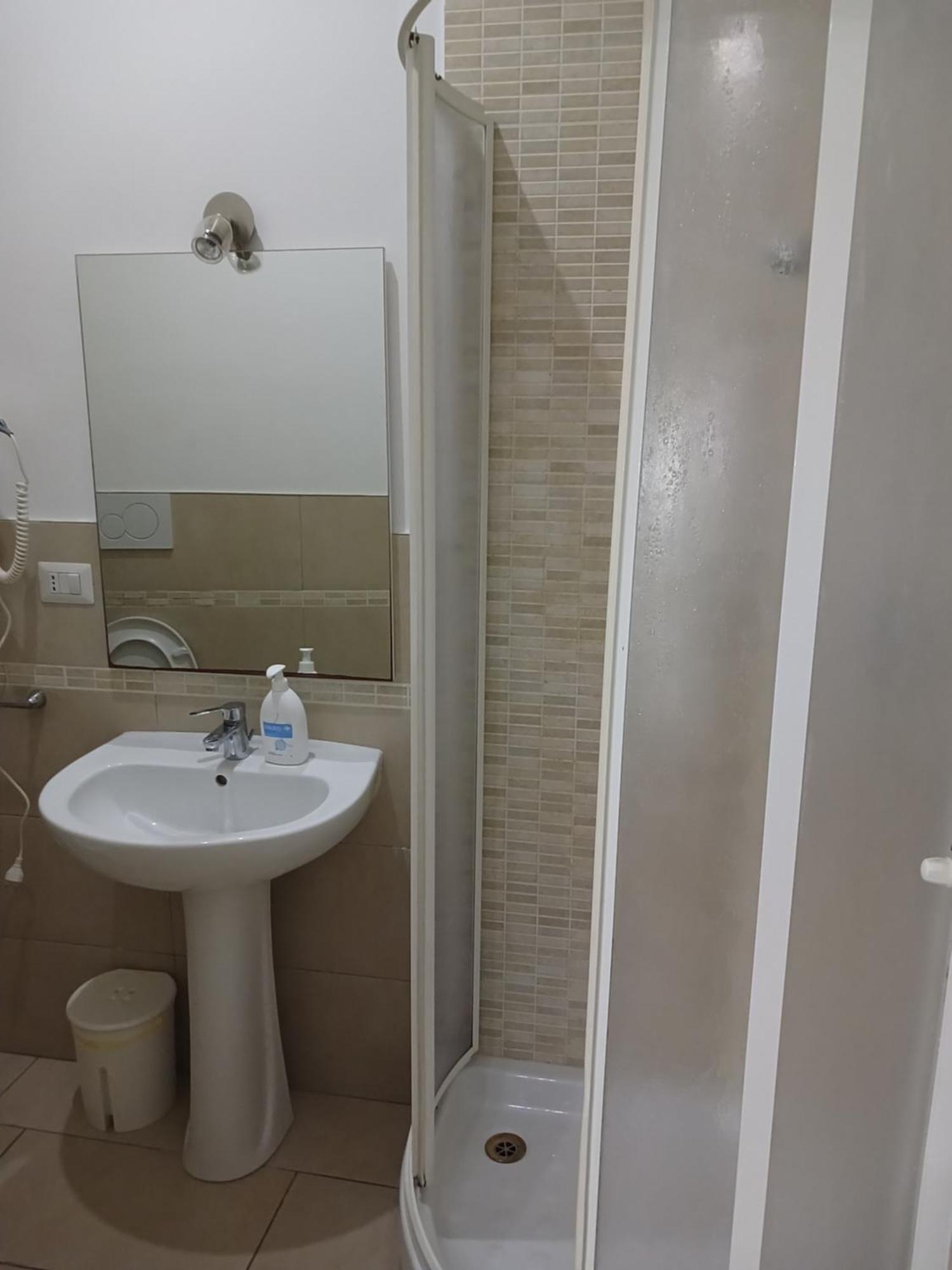 Guest House San Pietro Ρώμη Εξωτερικό φωτογραφία